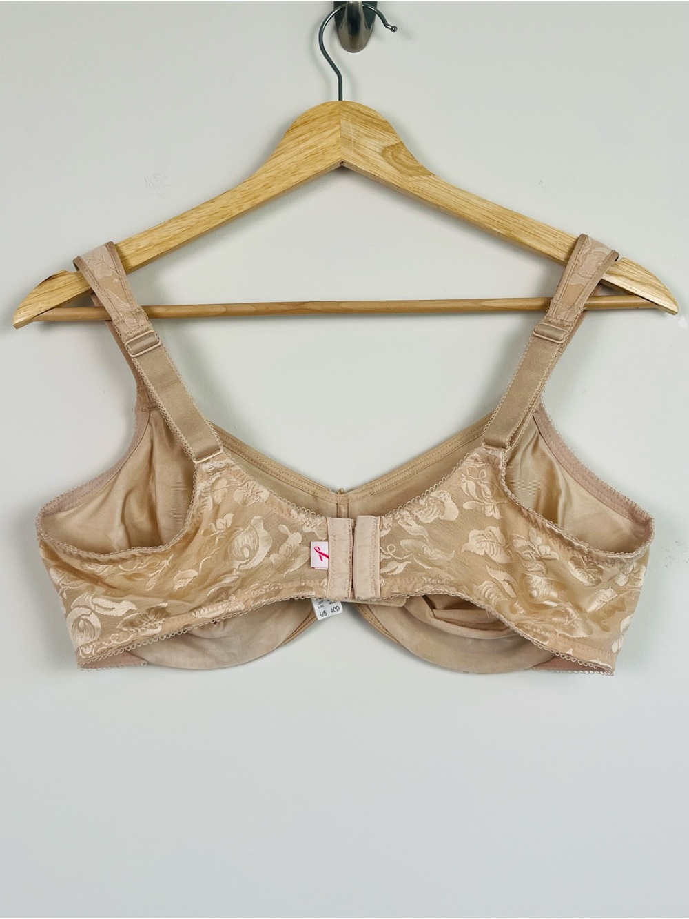 Wacoal beige 85567 Awareness jacquard underwire bra, 40D. - Picture 2 of 5